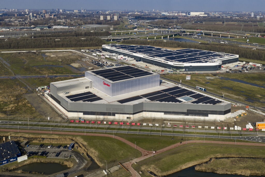 Luchtfoto van de nieuwe locatie van Quooker in Ridderkerk